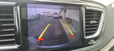 2018 Chrysler Pacifica LIMITED   - Photo 10 - Pine River, MN 56474