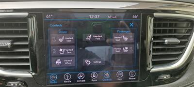 2018 Chrysler Pacifica LIMITED   - Photo 11 - Pine River, MN 56474