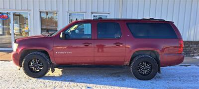 2007 Chevrolet Suburban 1500 LT   - Photo 2 - Pine River, MN 56474