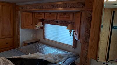 2001 MONOCO DIESEL PUSHER   - Photo 10 - Pine River, MN 56474
