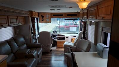 2001 MONOCO DIESEL PUSHER   - Photo 6 - Pine River, MN 56474