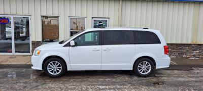 2019 Dodge Grand Caravan SXT   - Photo 2 - Pine River, MN 56474