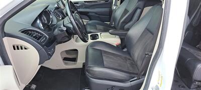 2019 Dodge Grand Caravan SXT   - Photo 6 - Pine River, MN 56474