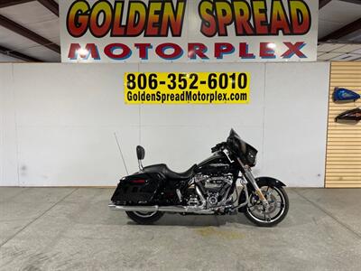 2017 Harley-Davidson Street Glide   - Photo 1 - Amarillo, TX 79118