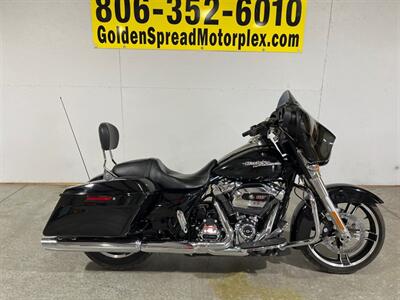 2017 Harley-Davidson Street Glide   - Photo 2 - Amarillo, TX 79118