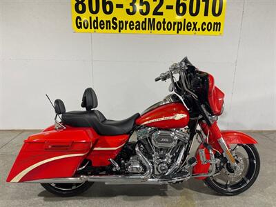 2010 HARLEY ST GLIDE CVO   - Photo 2 - Amarillo, TX 79118