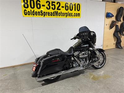 2019 HARLEY DAVIDSON STREET GLIDE   - Photo 2 - Amarillo, TX 79118