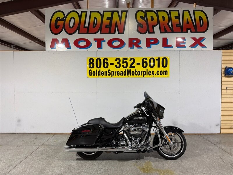 2019 HARLEY DAVIDSON STREET GLIDE   - Photo 1 - Amarillo, TX 79118
