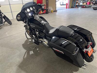 2023 HARLEY STREET GLIDE   - Photo 5 - Amarillo, TX 79118