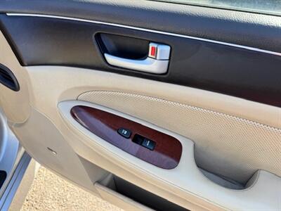 2012 Hyundai Genesis 4.6L V8   - Photo 15 - Charlotte, NC 28227