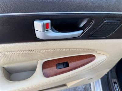 2012 Hyundai Genesis 4.6L V8   - Photo 11 - Charlotte, NC 28227