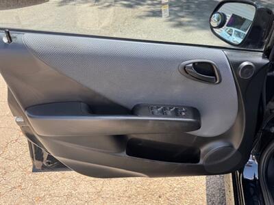 2008 Honda Fit Sport   - Photo 9 - Charlotte, NC 28227