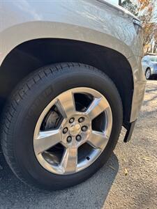 2016 Chevrolet Suburban LT   - Photo 26 - Charlotte, NC 28227
