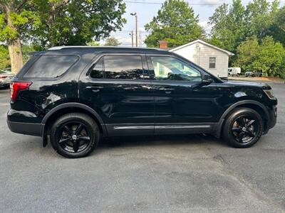 2016 Ford Explorer XLT   - Photo 6 - Charlotte, NC 28227