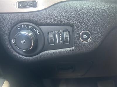 2018 Jeep Cherokee Limited   - Photo 14 - Charlotte, NC 28227