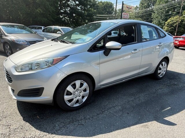2015 Ford Fiesta S   - Photo 1 - Charlotte, NC 28227