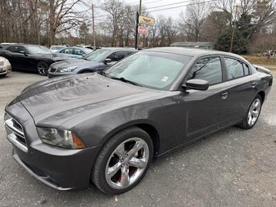 2013 Dodge Charger SXT Sedan