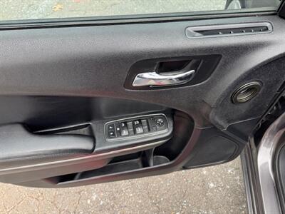 2013 Dodge Charger SXT   - Photo 7 - Charlotte, NC 28227