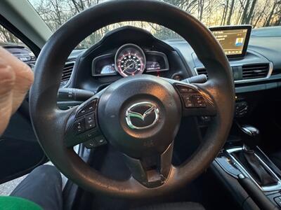 2015 Mazda Mazda3 i Sport   - Photo 17 - Charlotte, NC 28227