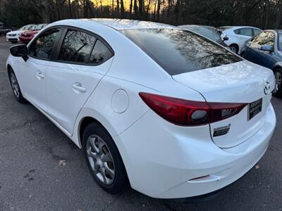 2015 Mazda Mazda3 i Sport   - Photo 2 - Charlotte, NC 28227