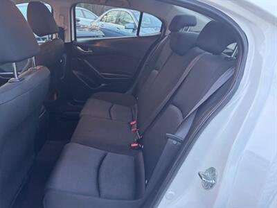 2015 Mazda Mazda3 i Sport   - Photo 10 - Charlotte, NC 28227
