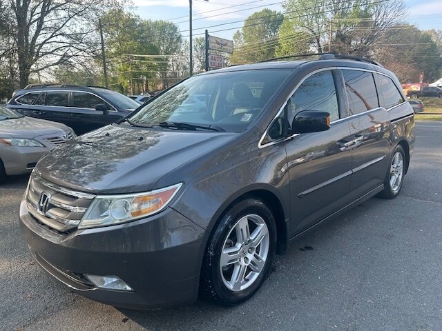 2013 Honda Odyssey Touring Elite   - Photo 1 - Charlotte, NC 28227