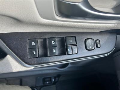 2015 Toyota Camry LE   - Photo 14 - Charlotte, NC 28227