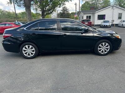 2015 Toyota Camry LE   - Photo 3 - Charlotte, NC 28227