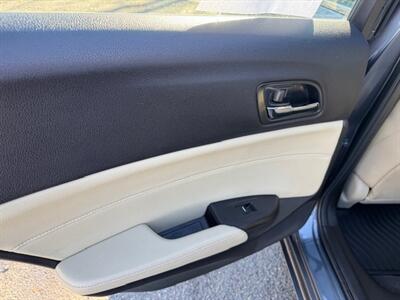 2013 Acura ILX 2.0L w/Tech   - Photo 9 - Charlotte, NC 28227