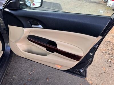 2012 Honda Crosstour EX V6   - Photo 13 - Charlotte, NC 28227