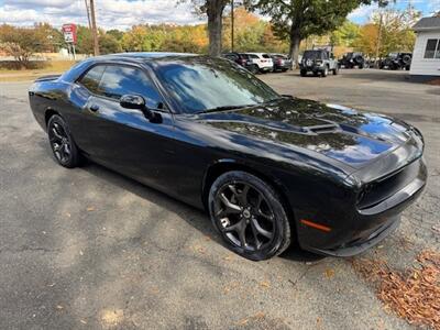 2018 Dodge Challenger SXT Plus   - Photo 5 - Charlotte, NC 28227