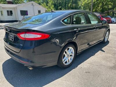 2013 Ford Fusion SE - Photo 6 - Charlotte, NC 28227