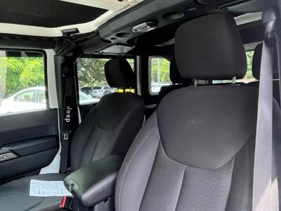 2017 Jeep Wrangler Sport   - Photo 10 - Charlotte, NC 28227