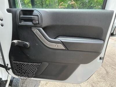 2017 Jeep Wrangler Sport   - Photo 19 - Charlotte, NC 28227