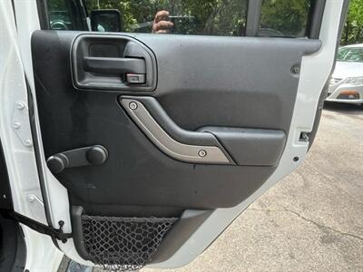2017 Jeep Wrangler Sport   - Photo 15 - Charlotte, NC 28227