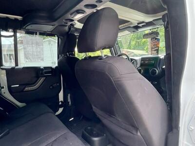2017 Jeep Wrangler Sport   - Photo 16 - Charlotte, NC 28227