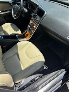 2017 Volvo XC60 T5 Inscription   - Photo 14 - Charlotte, NC 28227