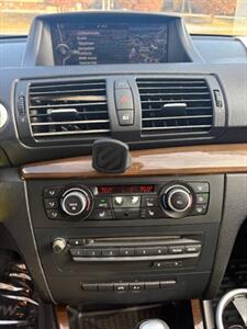 2011 BMW 128i   - Photo 14 - Charlotte, NC 28227