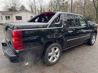 2013 Chevrolet Avalanche LTZ Black Diamond   - Photo 4 - Charlotte, NC 28227