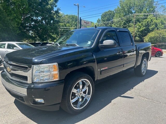 2007 Chevrolet Silverado 1500 LT1   - Photo 1 - Charlotte, NC 28227