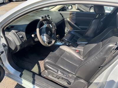 2008 Nissan Altima 3.5 SE   - Photo 9 - Charlotte, NC 28227
