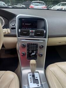 2012 Volvo XC60 3.2 Premier   - Photo 12 - Charlotte, NC 28227