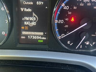 2016 Toyota RAV4 Limited - Photo 12 - Charlotte, NC 28227
