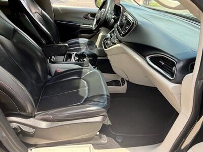 2020 Chrysler Voyager LXi   - Photo 13 - Charlotte, NC 28227