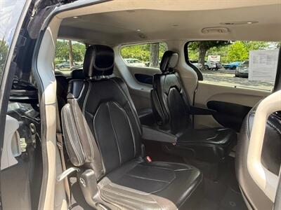 2020 Chrysler Voyager LXi   - Photo 15 - Charlotte, NC 28227