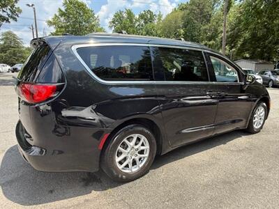 2020 Chrysler Voyager LXi   - Photo 4 - Charlotte, NC 28227