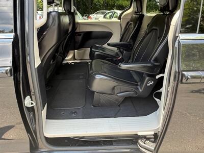 2020 Chrysler Voyager LXi   - Photo 20 - Charlotte, NC 28227