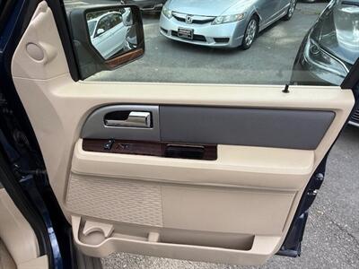 2014 Ford Expedition XLT   - Photo 11 - Charlotte, NC 28227