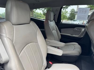 2012 Chevrolet Traverse LTZ   - Photo 17 - Charlotte, NC 28227