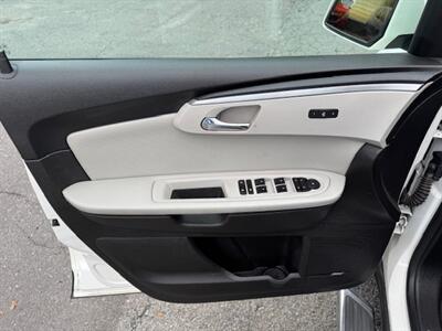 2012 Chevrolet Traverse LTZ   - Photo 9 - Charlotte, NC 28227